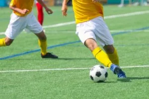 サッカーをしている時の足